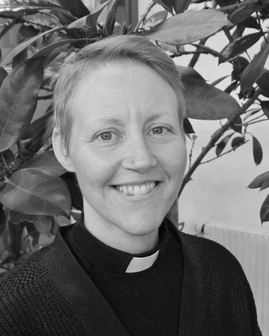 Anna-Karin Thalin Karlberg - Församlingsherde Nykil-Gammalkil och Ulrika
